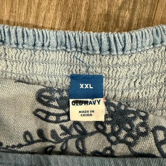 Old Navy Fit & Flare Flutter Sleeve Tie Back Chambray Dress Embroidered Floral - Picture 4 of 6